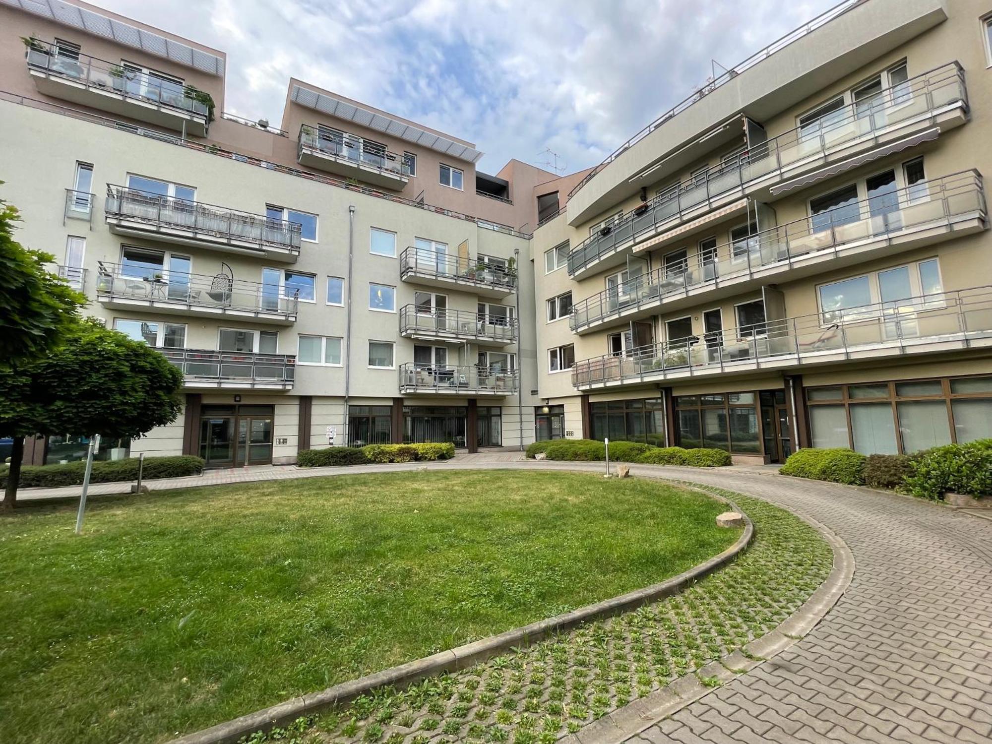 Monfas Apartment Provence In Prague Exterior photo